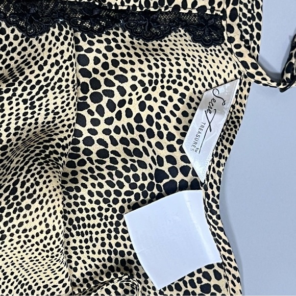 Vintage 90s leopard print slip Dress w/ floral lace trim & side slit size medium - Picture 5 of 13